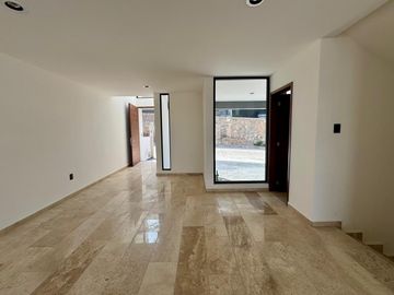casa en venta en lomas de Chapultepec entrega inmediata