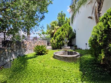 BALCONES JURIQUILLA EXCELENTE RESIDENCIA EN UN SOLO NIVEL RENTA Y VENTA 673M2 DE TERRENO Y  423 M2 DE CONSTRUCCIÓN