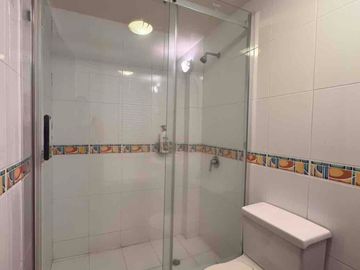 alquilo casa en urbanización exclusiva vía a la costa
