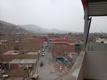 Casa De 3 Pisos En Estreno En Puente Piedra