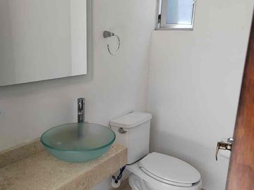 CUMBRES DEL LAGO JURIQUILLA CASA EN RENTA DE UN SOLO NIVEL 3 RECÁMARAS CUARTO DE SERVICIO