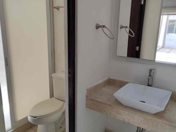 CUMBRES DEL LAGO JURIQUILLA CASA EN RENTA DE UN SOLO NIVEL 3 RECÁMARAS CUARTO DE SERVICIO