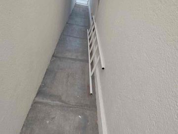 PUNTA JURIQUILLA CASA EN RENTA 3 RECÁMARAS CON BAÑO CUARTO DE SERVICIO