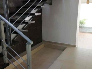 PUNTA JURIQUILLA CASA EN RENTA 3 RECÁMARAS CON BAÑO CUARTO DE SERVICIO