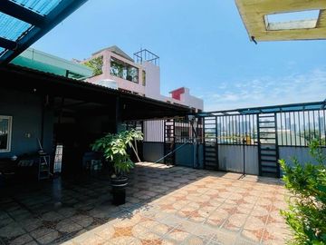 FOR SALE: 11-Bedroom Single-Family House in Gagalangin, Manila City