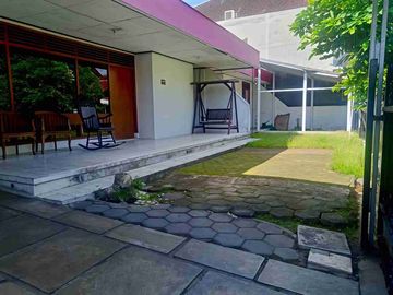TANAH STRATEGIS BONUS BANGUNAN DI POGUNG BARU DEKAT  KAMPUS UGM, UNY & PAKUWON MALL