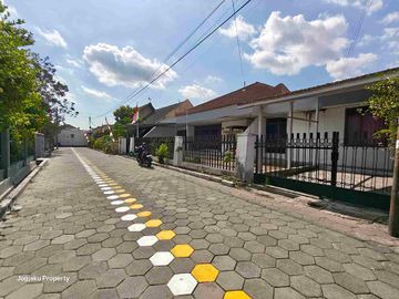 TANAH STRATEGIS BONUS BANGUNAN DI POGUNG BARU DEKAT  KAMPUS UGM, UNY & PAKUWON MALL