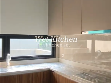 DIJUAL RUMAH CANTIK LUAS DI HOOK 5 KAMAR TIDUR DI LAUREL, NAVA PARK