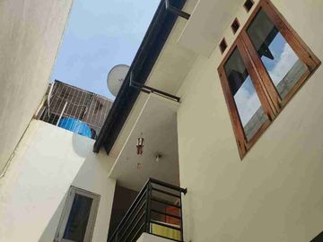 Rumah Dijual Dalam Cluster Lingkungan Tenang Siap Huni Jatiwaringin Jakarta Timur