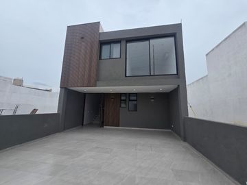 RENTO CASA EN MAYORAZGO DEL VALLE, A 8 MINUTOS DE PUERTO INTERIOR