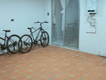 Se vende acogedora y luminosa casa ideal para la vida familiar