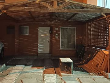 Se vende acogedora y luminosa casa ideal para la vida familiar
