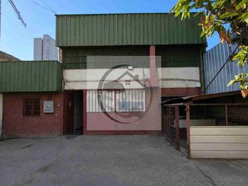BODEGA GALPÓN (Metro Lo Ovalle)