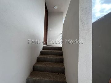 Departamento amueblado en renta en Zakia / DG