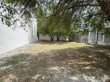 Terreno en Venta en Zona Sur (Privada Los Franciscanos) en Santiago Nuevo León