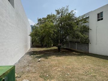 Terreno en Venta en Zona Sur (Privada Los Franciscanos) en Santiago Nuevo León