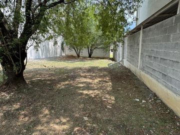 Terreno en Venta en Zona Sur (Privada Los Franciscanos) en Santiago Nuevo León