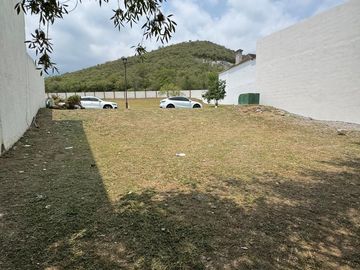 Terreno en Venta en Zona Sur (Privada Los Franciscanos) en Santiago Nuevo León