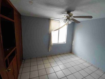VENTA CASA EN COTO RESIDENCIAL. PARQUES. ZAPOPAN.