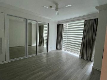 For Rent: 290sqm, Newly renovated 3BR w/ 2 Parking at Pacific Plaza North Tower BGC!