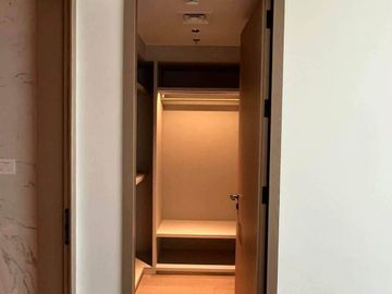 For Rent: 290sqm, Newly renovated 3BR w/ 2 Parking at Pacific Plaza North Tower BGC!