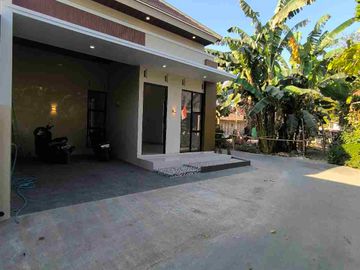 DIJUAL RUMAH BARU SIAP HUNI DI BARAT PASAR CEBONGAN