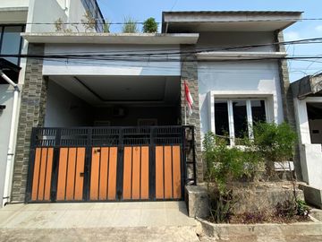 RUMAH BAGUS TANAH LUAS DALAM KOMPLEK JATIWARINGIN ASRI PONDOK GEDE KOTA BEKASI