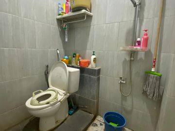 RUMAH BAGUS TANAH LUAS DALAM KOMPLEK JATIWARINGIN ASRI PONDOK GEDE KOTA BEKASI