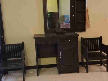 DISEWAKAN RUMAH FULLFURNISH SIAP HUNI DALAM PERUMAHAN WIKA