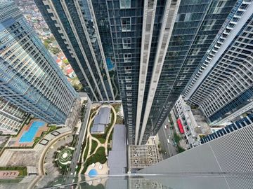 For Rent: 3BR with 2 Parking at The Seasons Residences for 260K/mo!