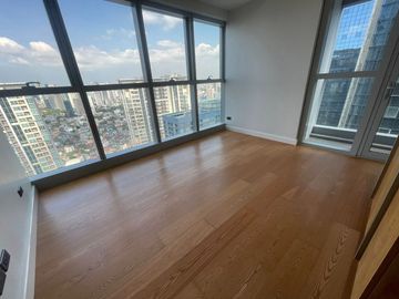 For Rent: 3BR with 2 Parking at The Seasons Residences for 260K/mo!