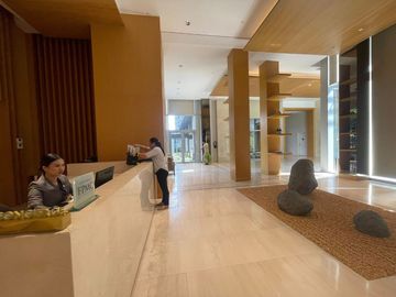 For Rent: 3BR with 2 Parking at The Seasons Residences for 260K/mo!