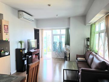 For Rent: 1BR w/ Balcony at Two Serendra, Meranti for 62k per mos!