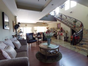 Rumah Mewah Strategis di Palagan, Sleman