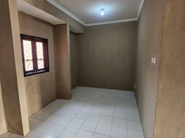 Jual Rumah 1 Lantai Baru Renovasi Siap Huni di Andrawina, Dekat Universitas Pamulang, RS, Sekolah, KRL Rawa Buntu, Pusat Kuliner & Area Serpong