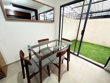 RENTA DE CASA AMUEBLADA EN VIÑEDOS 2 SALIDA LEON SILAO