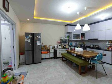 rumah siap huni cluster aralia harapan indah bekasi