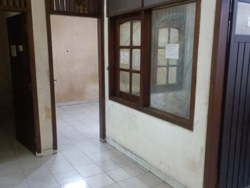 Dijual dan Disewakan Rumah Besar di Jatiwaringin Pondok Gede Bekasi