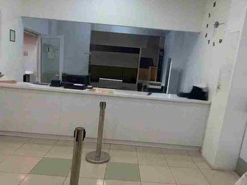 Sewa Ruko 2 lantai komersil Ciputat  ( bagus cocok utk F & B Tangerang selatan