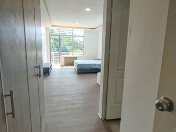 3-Storey Townhouse for Sale in Don Antonio Heights QC -AJCQ