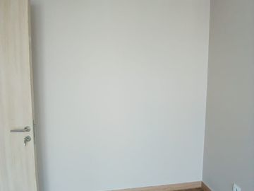 Disewakan Apartemen Holland Village, 3 BR, Kosongan, Cempaka Putih