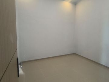 DI JUAL RUMAH BARU SIAP HUNI BARAT PASAR CEBONGAN