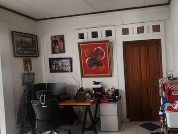 DIJUAL BU RUMAH SIAP HUNI 2 LANTAI DI JATIWARINGIN PONDOK GEDE BEKASI