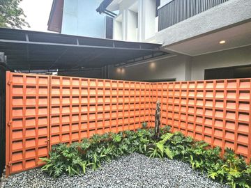 Dijual Rumah Besar 2 Lantai Ada Swimming Pool Lokasi Strategis Dekat Stasiun Pondok Ranji di Jaksel Lr 19021