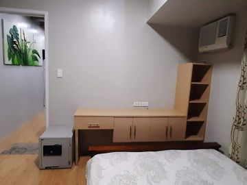 1BR Spacious with Balcony Rare Special Cut for Rent in Alabang