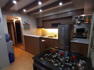 1BR Spacious with Balcony Rare Special Cut for Rent in Alabang