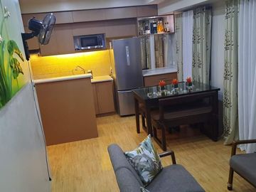 1BR Spacious with Balcony Rare Special Cut for Rent in Alabang