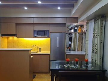 1BR Spacious with Balcony Rare Special Cut for Rent in Alabang