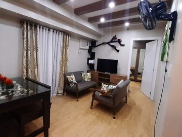 1BR Spacious with Balcony Rare Special Cut for Rent in Alabang
