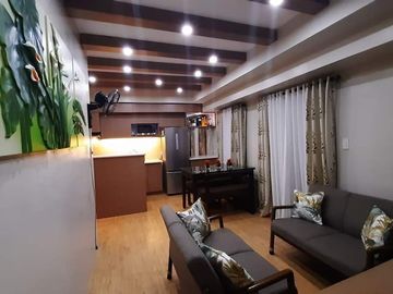 1BR Spacious with Balcony Rare Special Cut for Rent in Alabang